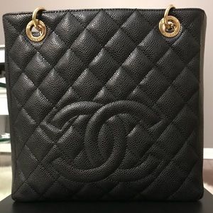 ⚠️SOLD ⚠️Chanel PST (Petite Shopping Tote)
